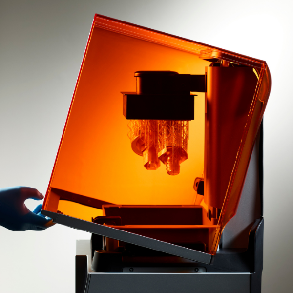 Paquete completo Formlabs Form 4 que incluye lavado (Gen 2) y curado de la impresora 3D