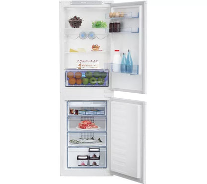 Frigorífico-congelador integrado BEKO Pro HarvestFresh BCFD4V50 50/50 - Bisagra deslizante
